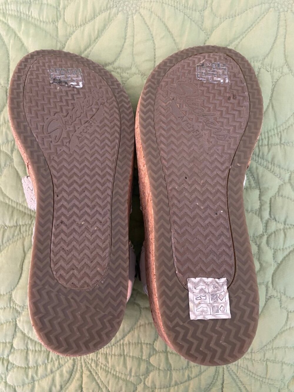 Skecher's Womens Archfit Wedge Sandals 7.5 Tan/Off White Sparkle Stretch Straps - Picture 5 of 6